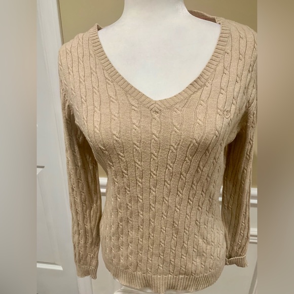 Small cable knit Izod sweater - Picture 3 of 6